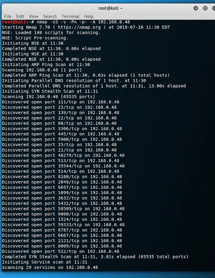 Portscan met nmap vindt een groot aantal open poorten.