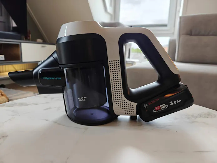 Review Bosch Unlimited 7 ProHygienic Aqua – Stofzuigen én dweilen met een slim accusysteem-SACAjTdnRL2gMGEXyrlL0A