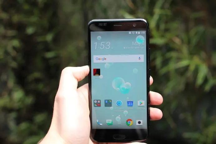 HTC U11 is smartphone met knijp-bediening-15748270