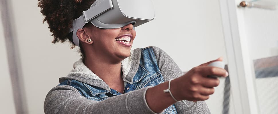 Oculus stelt vr-brillen beschikbaar voor scholen en musea