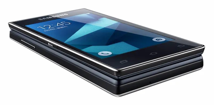 Dichtklaptelefoon van Samsung heeft twee schermen-15796491