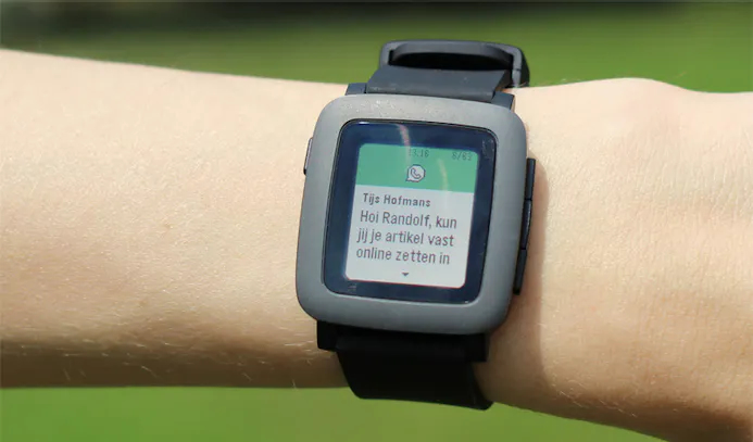 Review: Pebble Time is functionele en betrouwbare smartwatch-15796530
