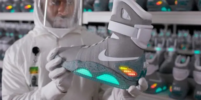 Nike veilt Back to the Future II-schoenen-16475370