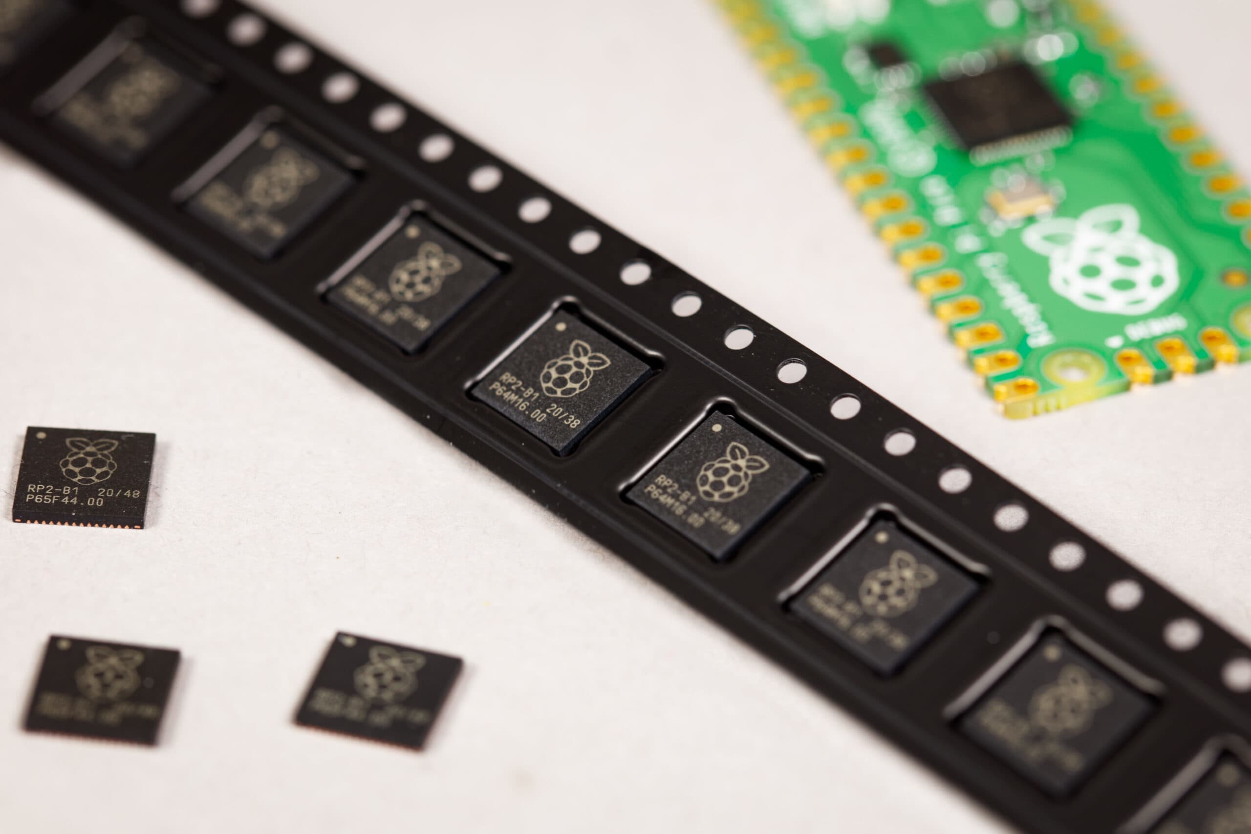Tien microcontroller-bordjes vergeleken