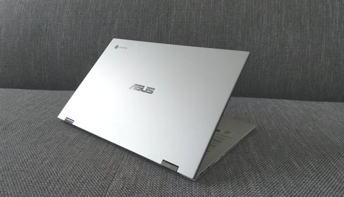 De Asus Chromebook Flip C436 heeft een magnesium-legering-behuizing.