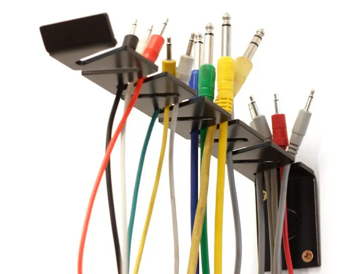 Een kabelhanger is handig als je veel dezelfde soort kabels hebt.