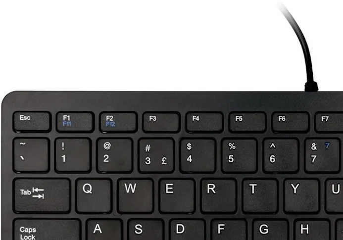 Tip 08 Aan dit rijtje letters herken je een toetsenbord met de QWERTY-indeling.