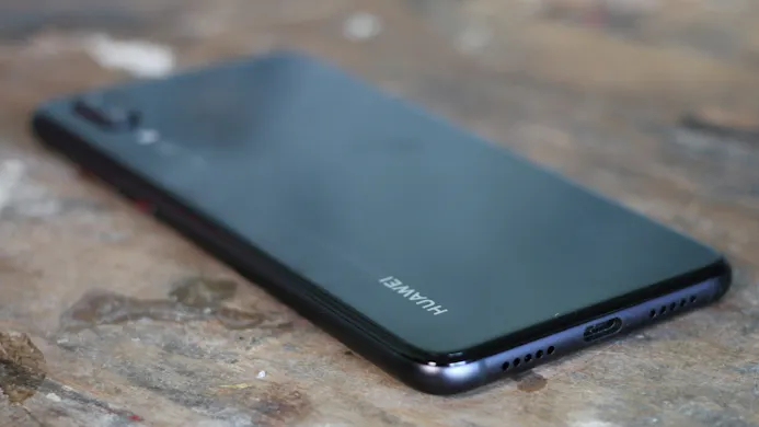 In tegenstelling tot andere smartphones in dezelfde prijsklasse heeft de Huawei P20 geen koptelefoonpoort.