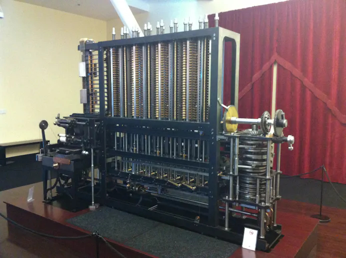 De allereerste computer stamt uit maar liefst 1822 en draaide op stoom.