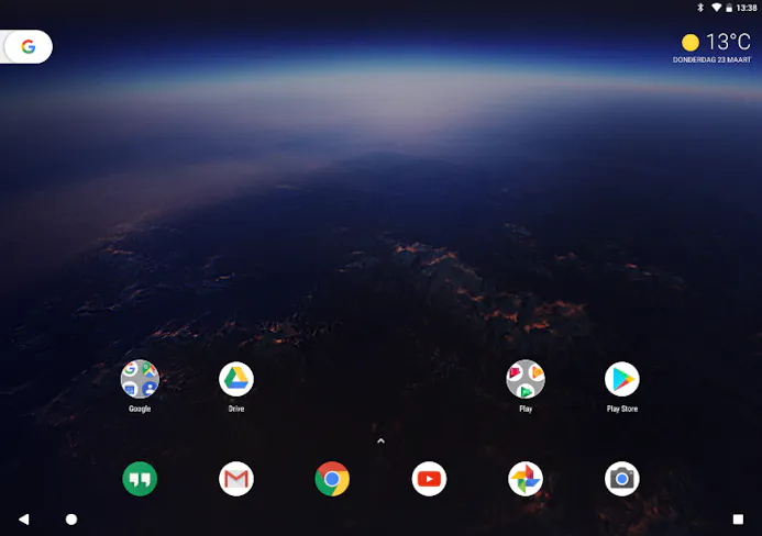 Het nieuwe home-scherm met de Google-assistant knop linksboven.