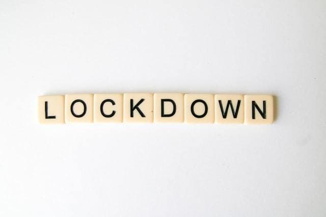 De beste lockdown-apps en -websites om de avondklok mee door te komen
