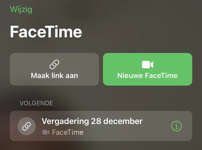 Je volgende vergadering zie je in de FaceTime-app staan en deze kun je na afloop via het groene i-icoontje verwijderen.