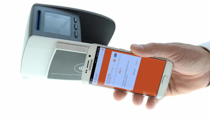 Tip 10 Om contactloos te kunnen betalen, heeft je smartphone een NFC-chip nodig.