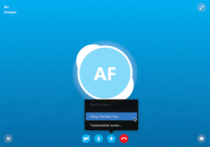 Tip 01 Een videogesprek opzetten via Skype is kinderspel. Je kunt zelfs diverse personen uitnodigen.