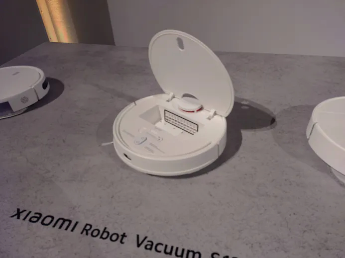 De Robot Vacuum S12 is een standaardmodel met lasernavigatie.