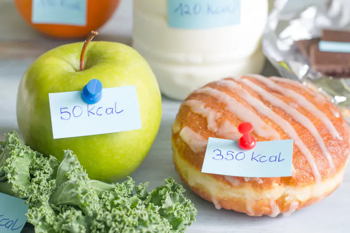 In één donutbroodje zitten net zoveel calorieën als in zeven appels!