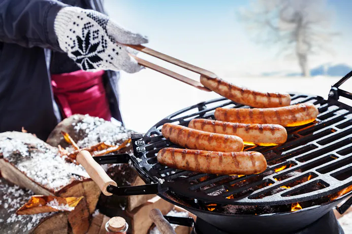 Winterbarbecue: geen seizoen te koud voor een bbq-feestje!-24771542
