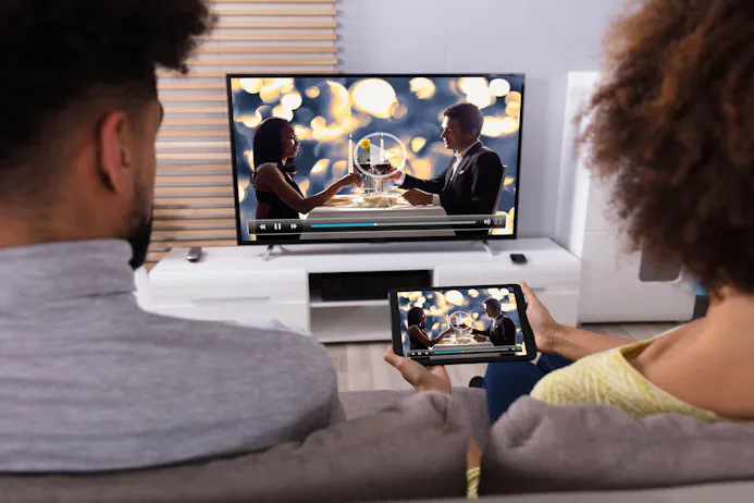 Televisie en tablet verbonden door wifi