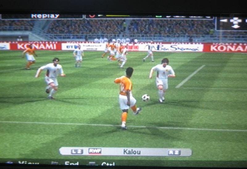 Computerspel bewijst: Oranje beter af zonder Kalou