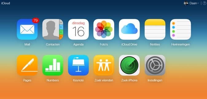 iCloud laat je via de webapps met je bekende applicaties werken.