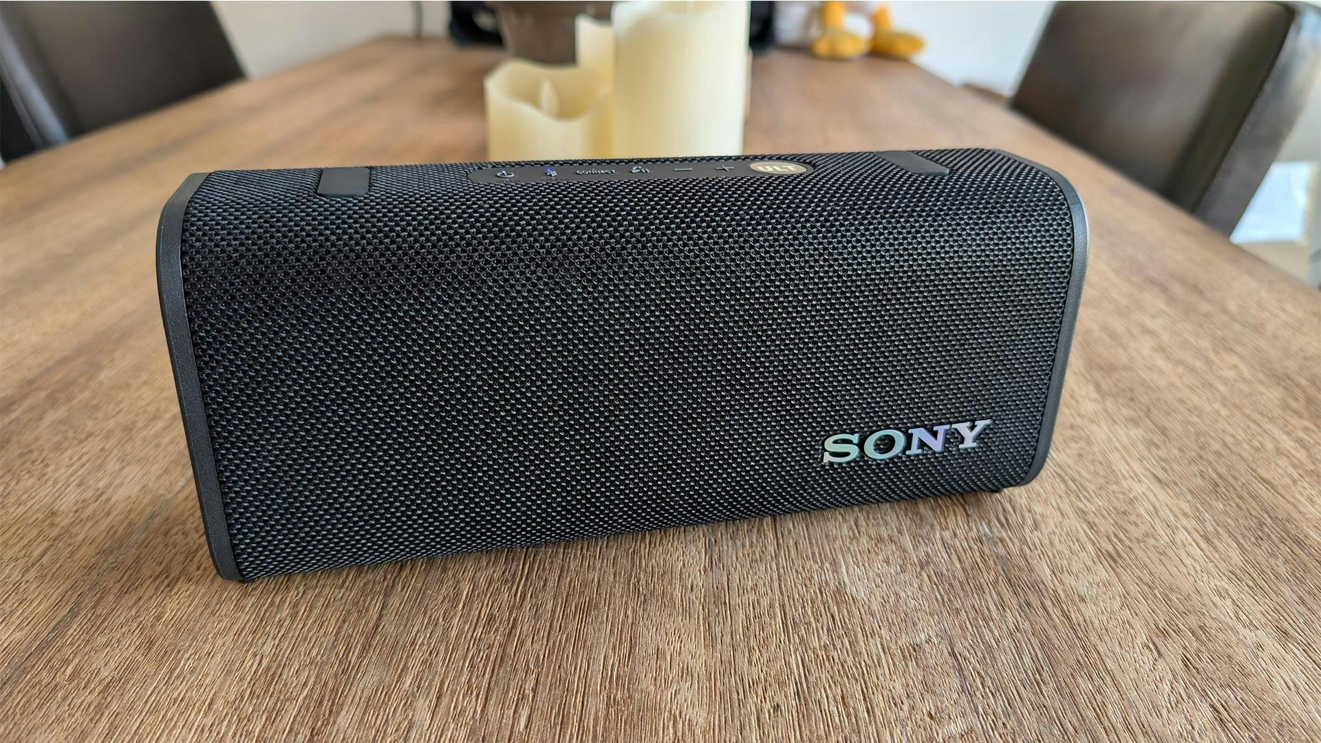 Review Sony ULT Field 3 – Krachtpatser op de achtergrond