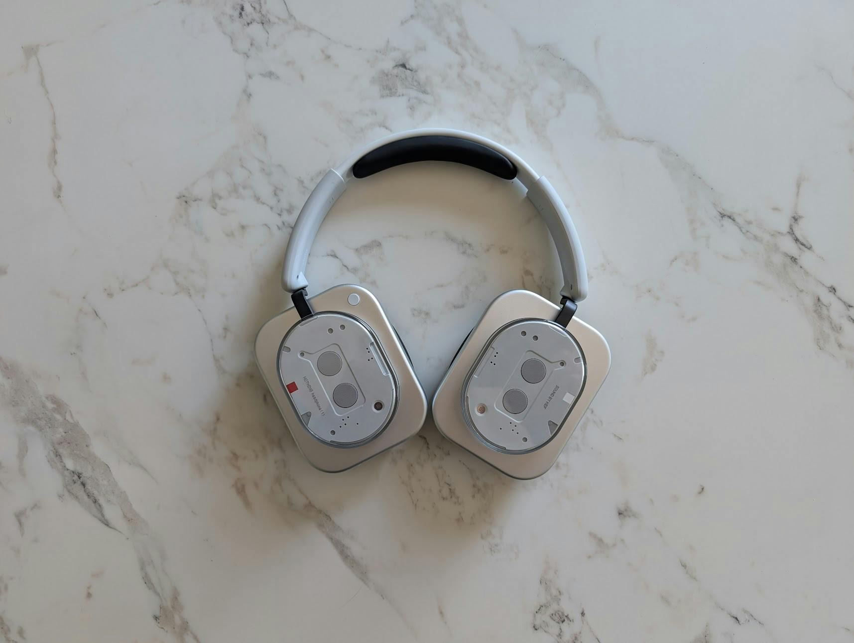 Review Nothing Headphone (1) – Duidelijk een eerste zet