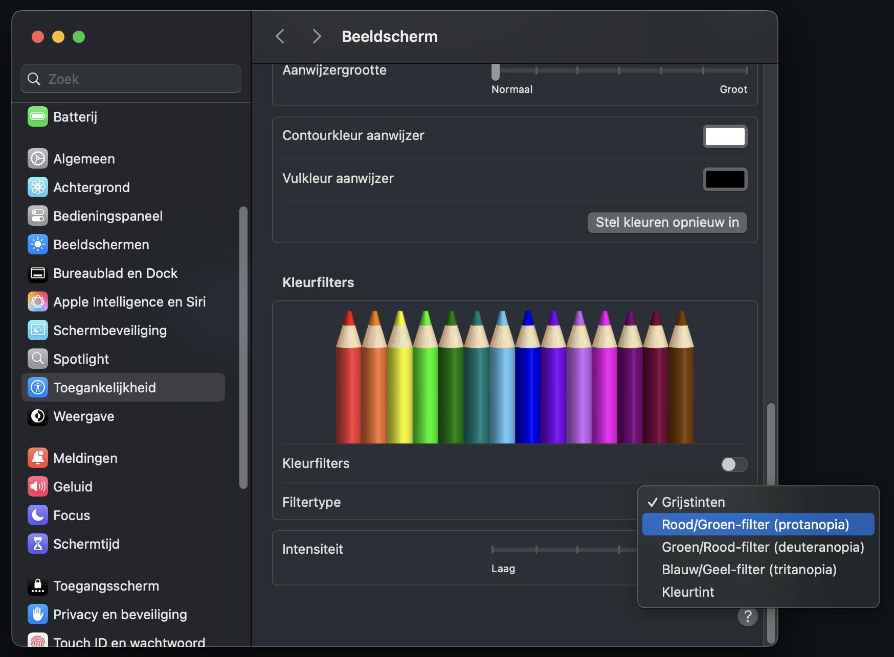 Heb je moeite met specifieke kleuren? Die kun je in de systeeminstellingen helemaal naar wens aanpassen.